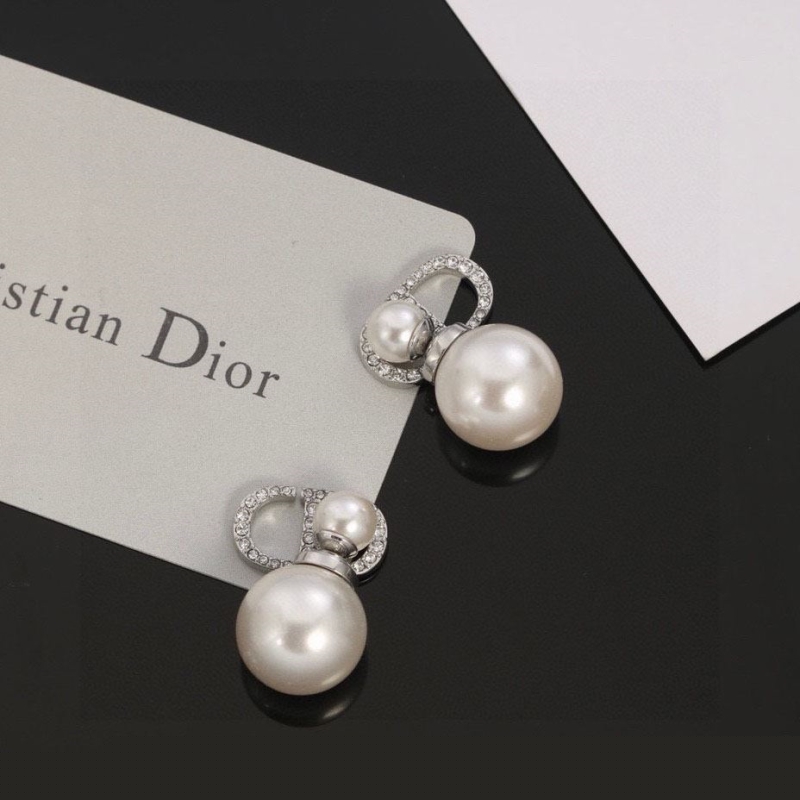 ch**an D*or earrings